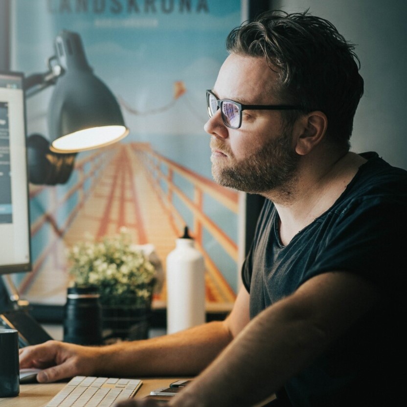The 1099 Tax Form and 1099 Independent Contractors